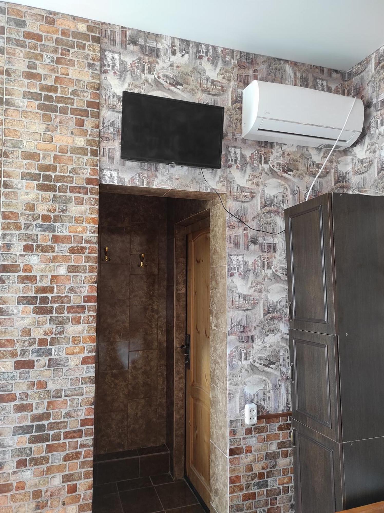 Гостевой Дом Ирина Sukhumi Exterior foto